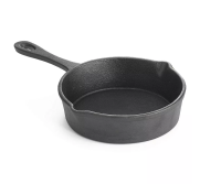 Tablecraft CW30108 Mini Skillet 5" Dia 12oz, 1-3/8" Deep Cast Iron TABL-CW30108